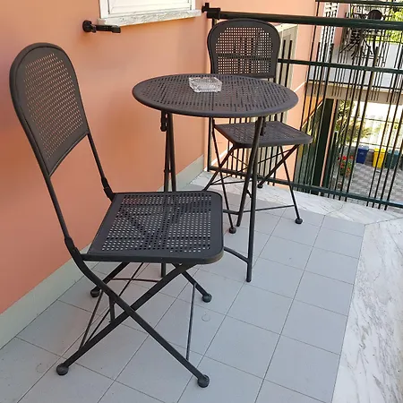 ベッド・アンド・ブレックファスト Bluviro ブロンテ